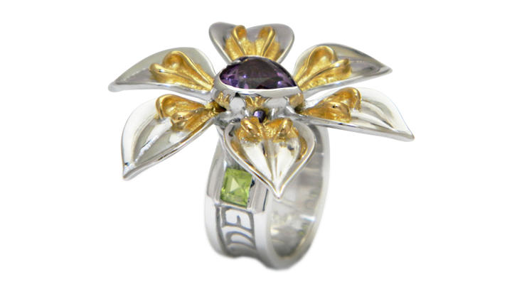 Pendant-top and Ring/silver/A purple heart flower